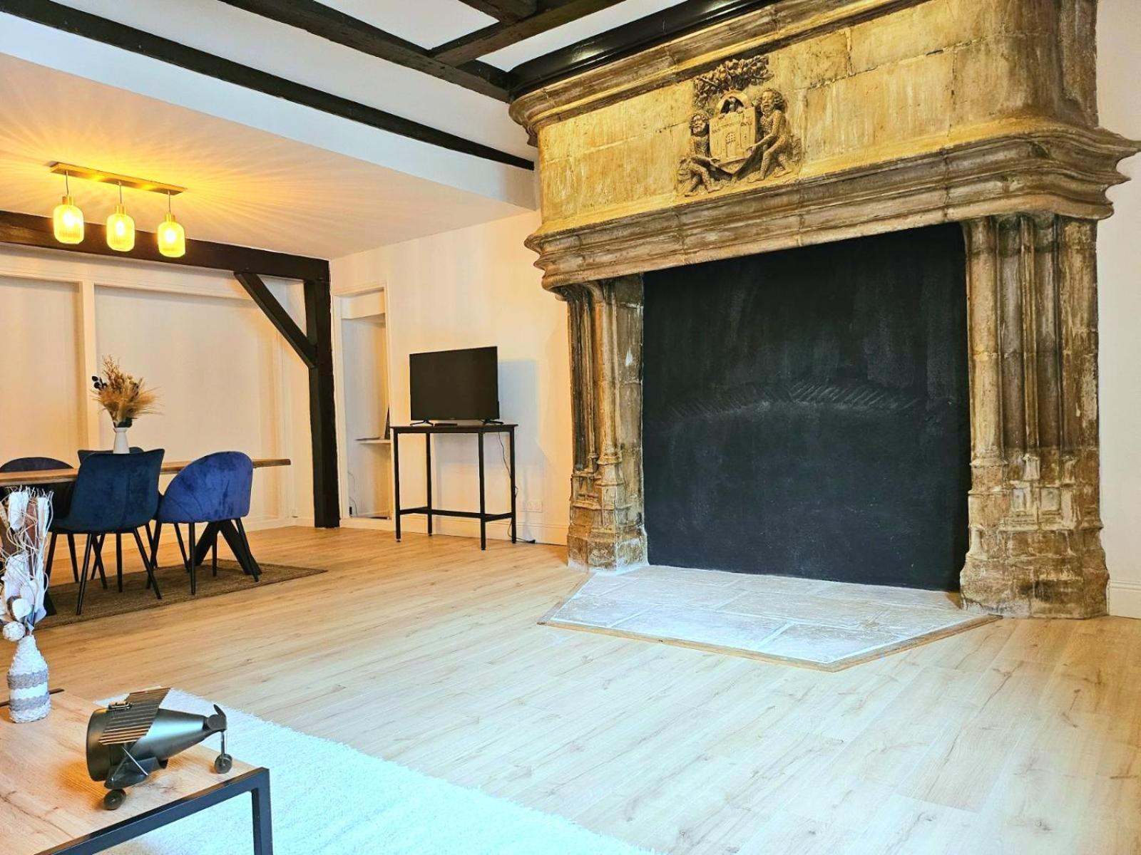 La Dame Blanche - Appartement Hypercentre Historique Bourges Esterno foto